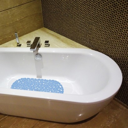 Alfombra de baño de pvc con guijarros azul claro 99 x39 cm